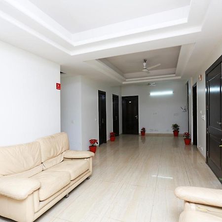 Oyo 11911 Go Rooms Gurgaon Exterior foto