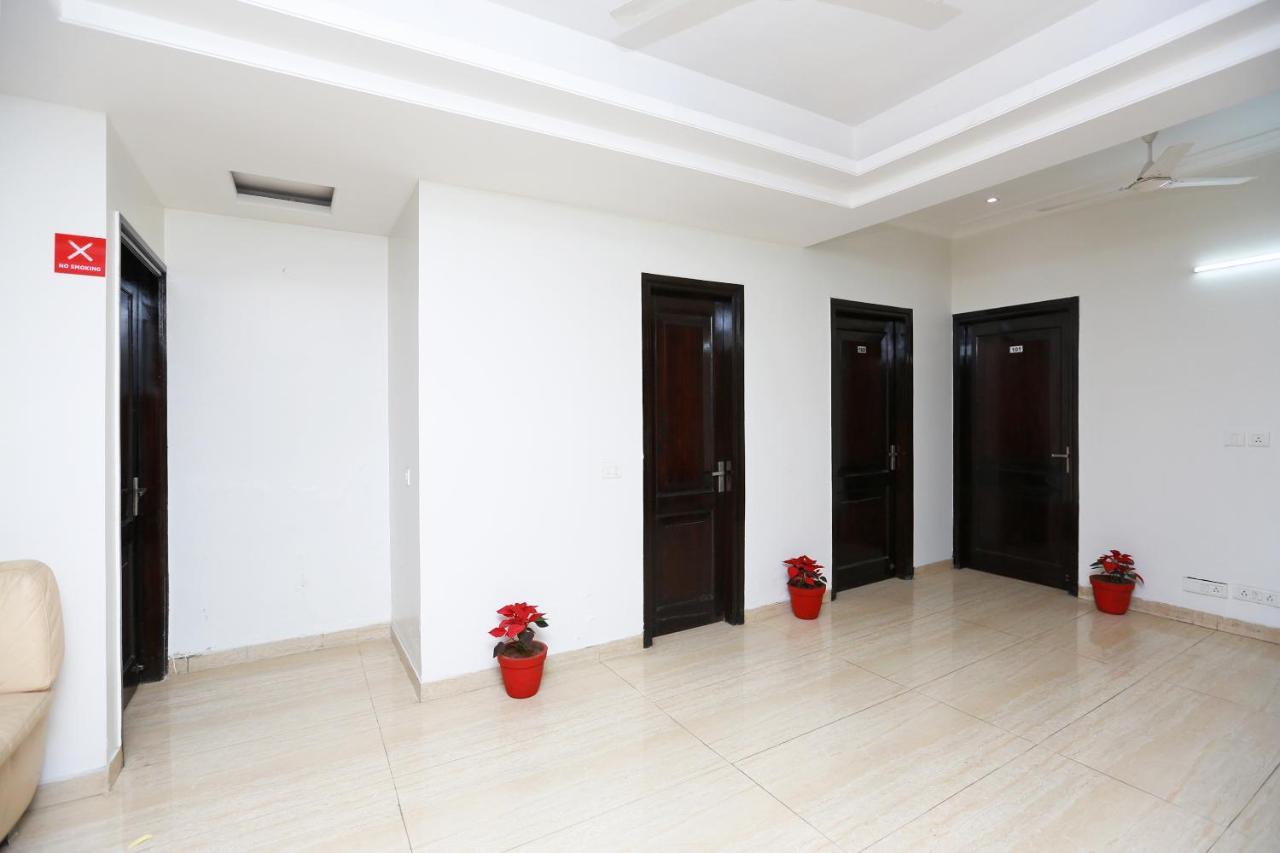 Oyo 11911 Go Rooms Gurgaon Exterior foto