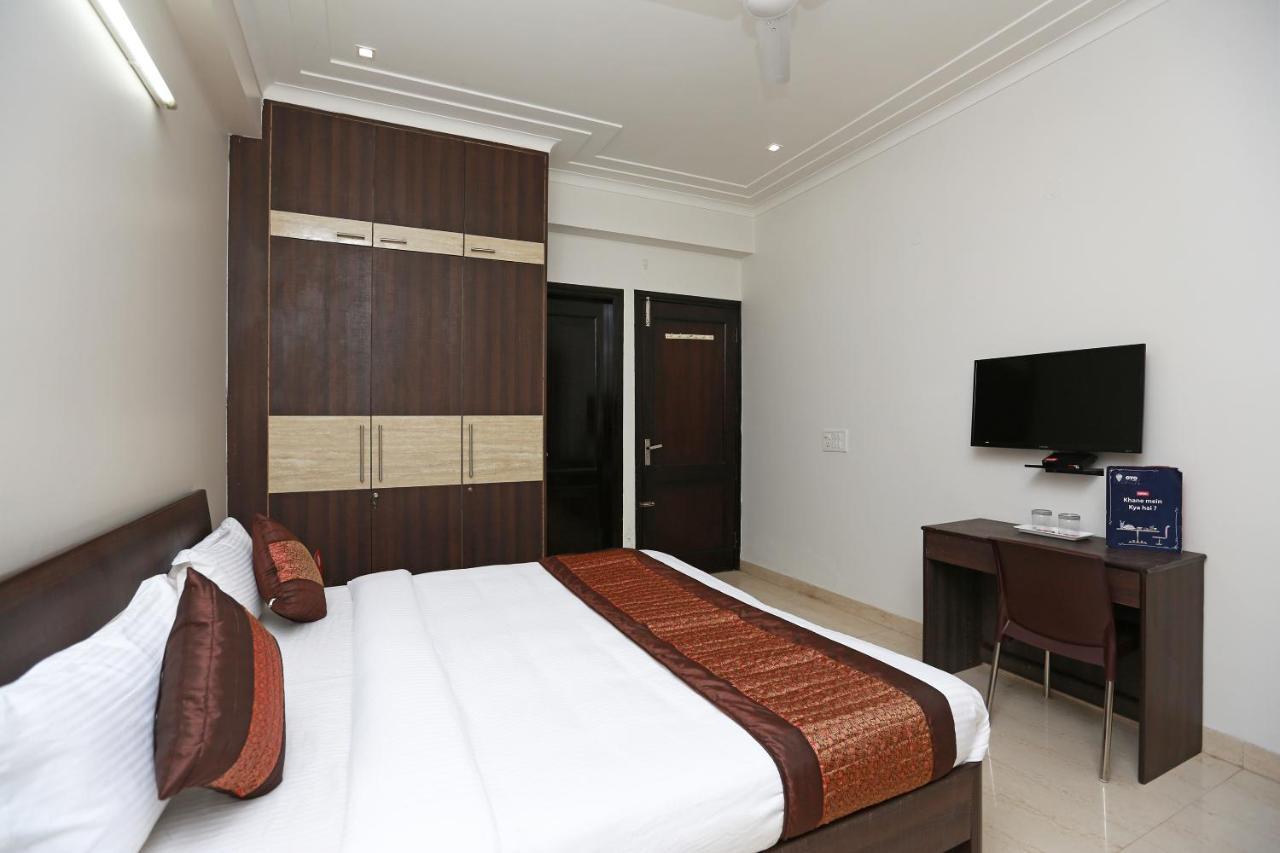 Oyo 11911 Go Rooms Gurgaon Exterior foto