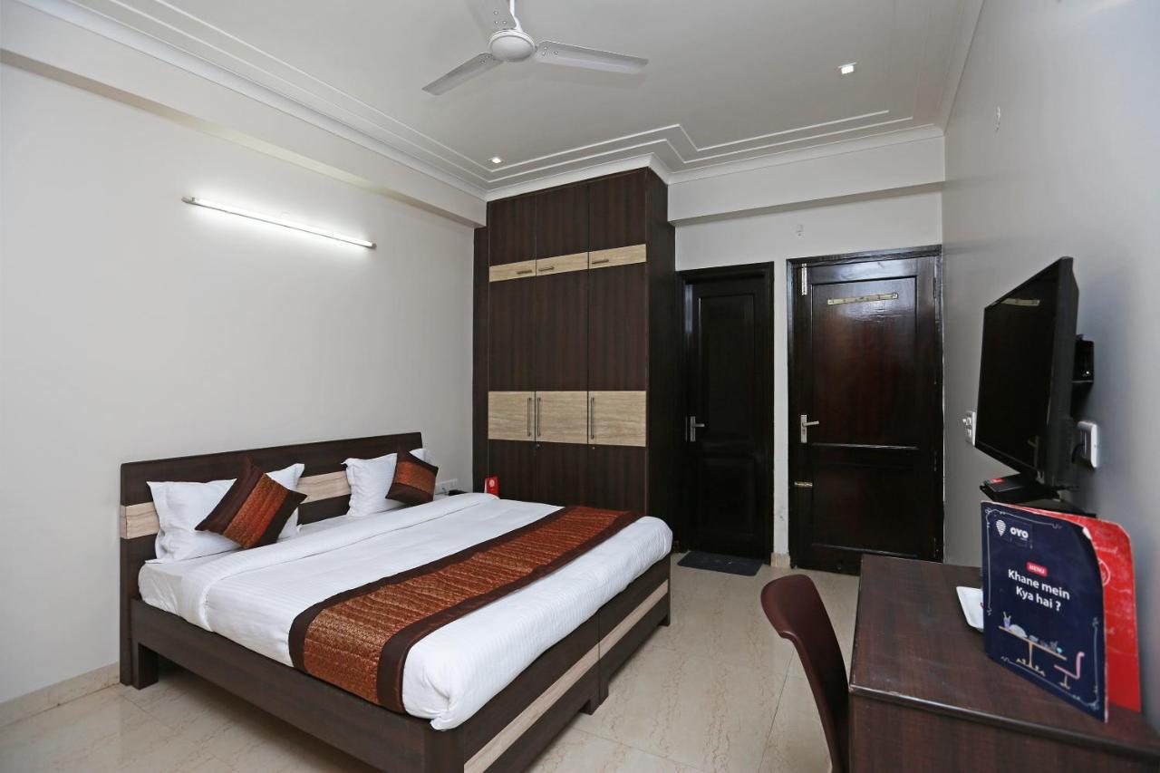 Oyo 11911 Go Rooms Gurgaon Exterior foto