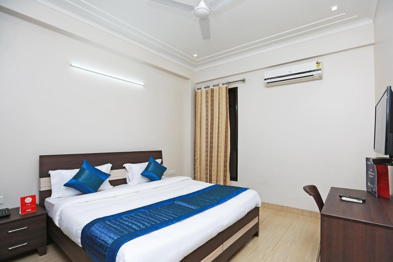 Oyo 11911 Go Rooms Gurgaon Exterior foto