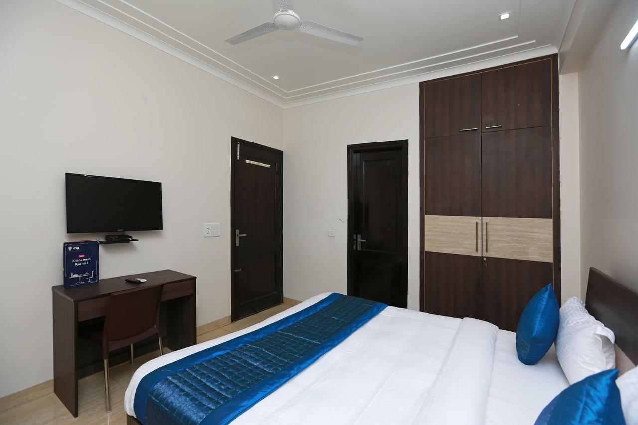 Oyo 11911 Go Rooms Gurgaon Exterior foto